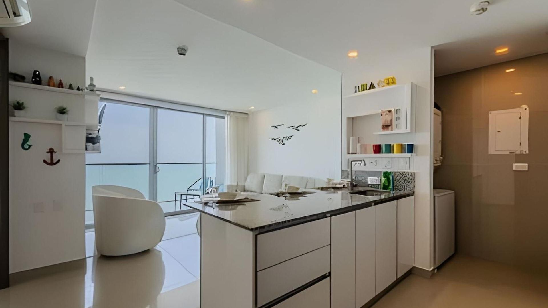 Exclusivo Apartamento/ Vista Al Mar/ Piso 36