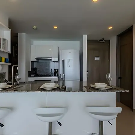 Exclusivo Apartamento/ Vista Al Mar/ Piso 36 Apartamento *