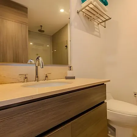 Exclusivo Apartamento/ Vista Al Mar/ Piso 36 Apartamento *